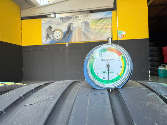 Usato: 4 Gomme 225/40R19 93Y e 255/35R19 96Y XL Continental Estivo 90% residui