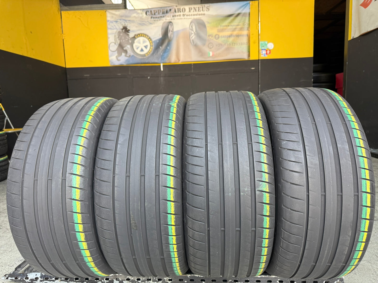 Usato: 4 Gomme 245/40R18 93H Goodyear Estivo 80% residui