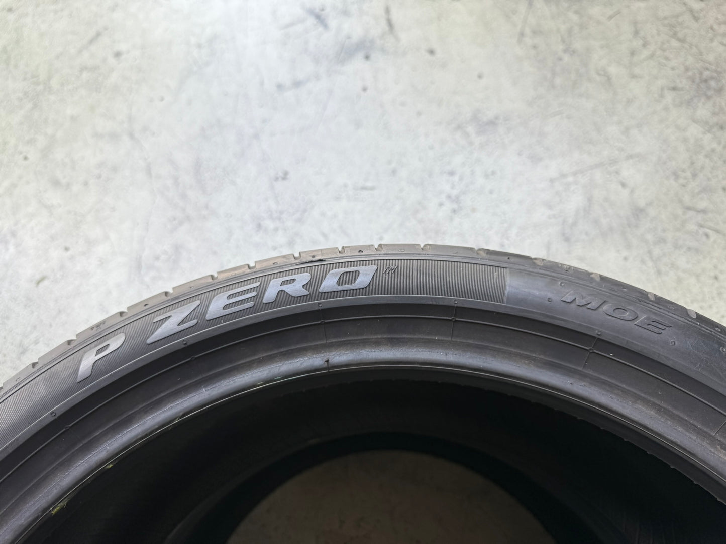 Usato: 2 Gomme 255/35R19 96Y XL Pirelli Estivo 80% residui