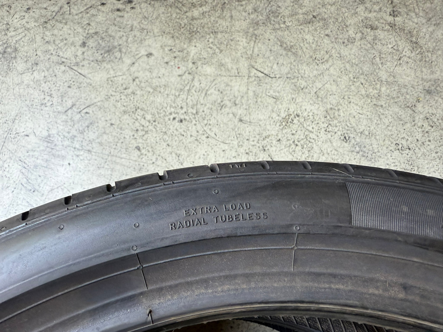 Usato: 2 Gomme 255/35R19 96Y XL Pirelli Estivo 80% residui