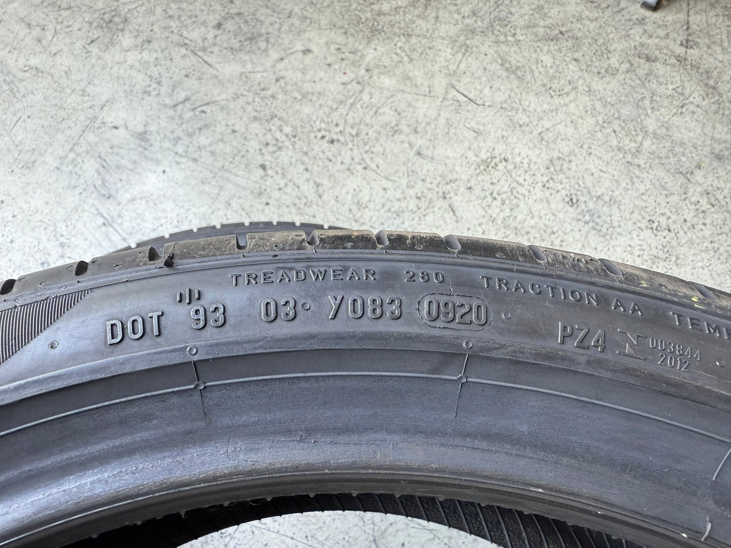 Usato: 2 Gomme 255/35R19 96Y XL Pirelli Estivo 80% residui