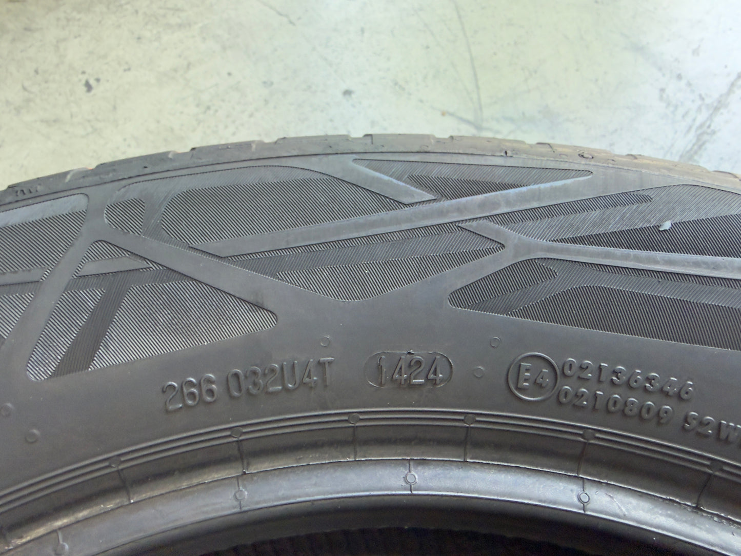 Usato: 2 Pneumatici Continental EcoContact 6 Q 215/60R18 98H Estivi 90% residui