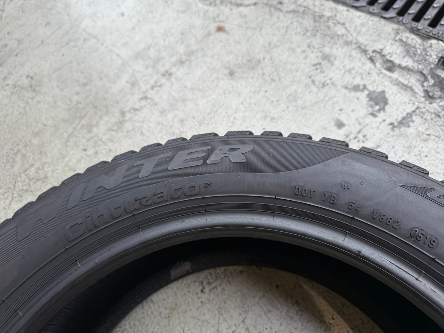 Usato: 4 Gomme 195/55R16 91H XL Pirelli Invernali 95% residui