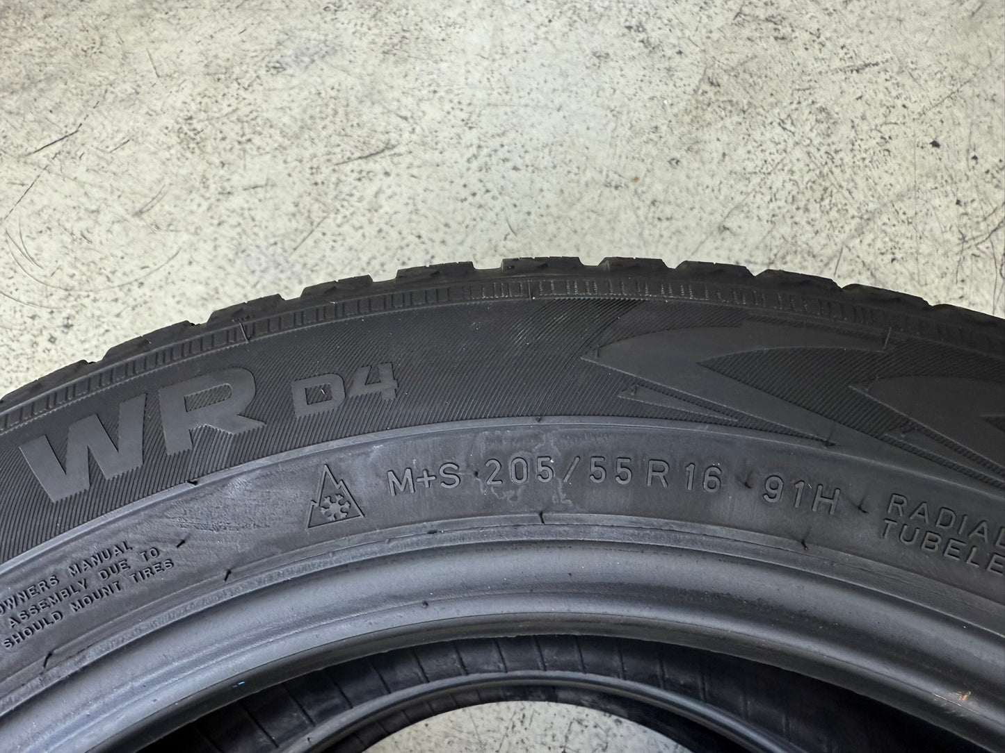 Usato: 2 Gomme 205/55R16 91H Nokian Invernali 90% residui