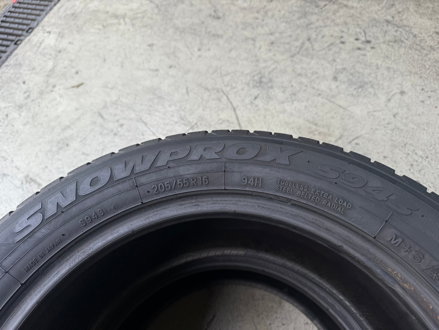 Usato: 2 Gomme 205/55R16 94H XL Toyo Invernali 90% residui
