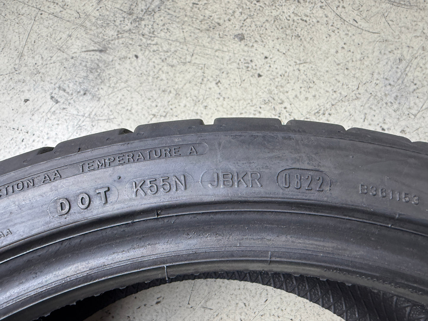 Usato: 4 Pneumatici Dunlop Sport Maxx RT + Sport Maxx RT2 225/40R18 92Y XL Estive 90-95% Residui