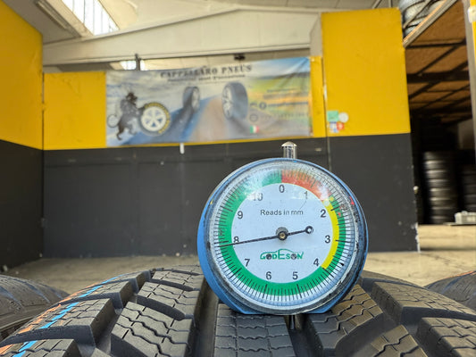 Usato: 4 Gomme 215/55R17 98H XL Continental Invernali 99% residui