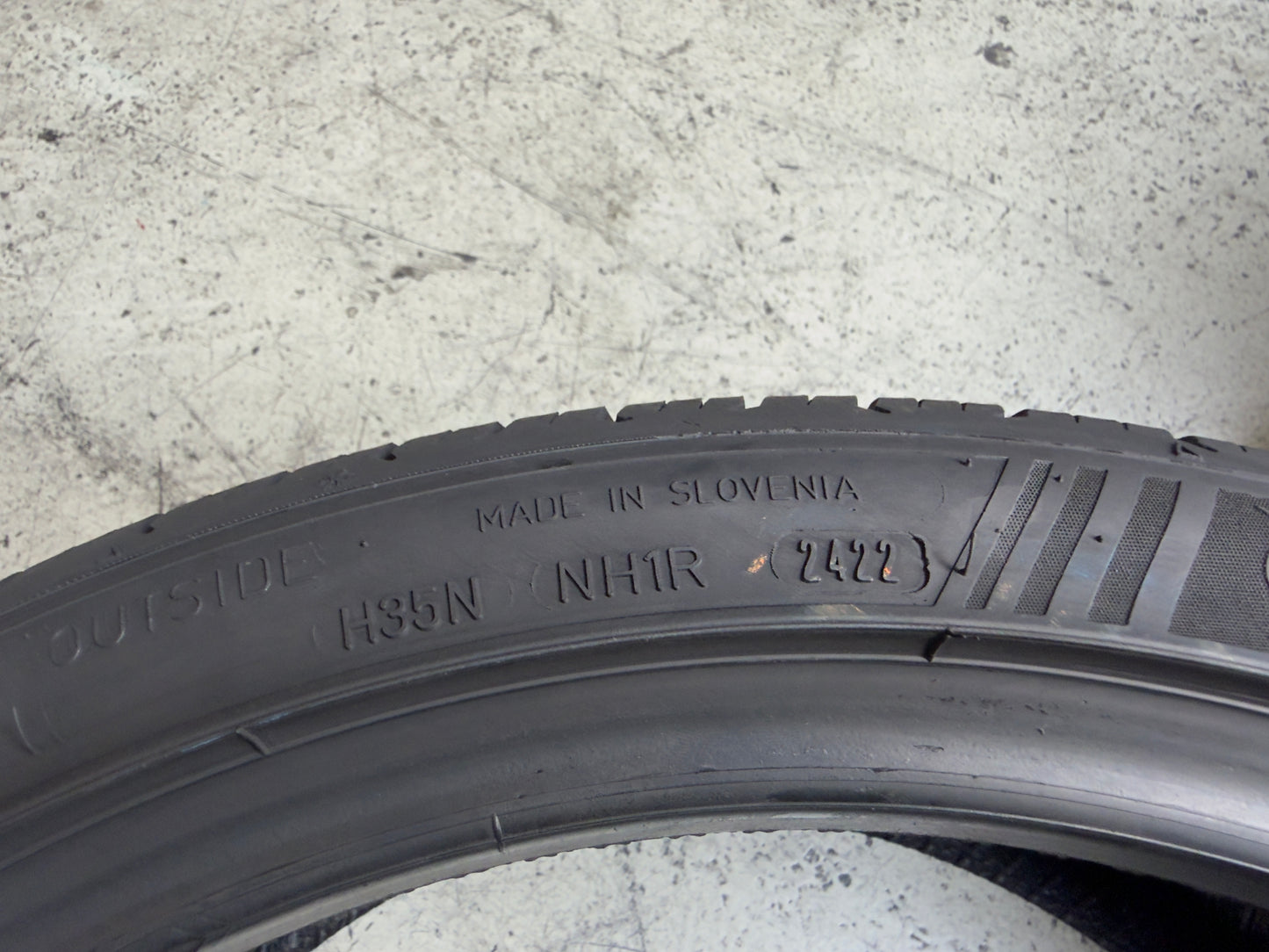 Usato: 4 Pneumatici Pirelli Cinturato All Season SF2 + Dunlop Sport All Season XL 225/40R18 92Y 4 Stagioni 80% Residui