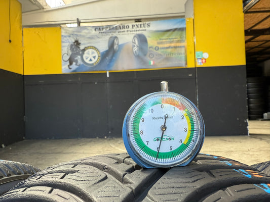 Usato: 4 Gomme 205/55R17 95V XL Kleber Invernali 85% residui