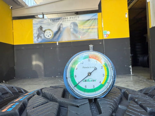 Usato: 4 Gomme 215/55R17 98V XL Taurus Invernali 95% residui