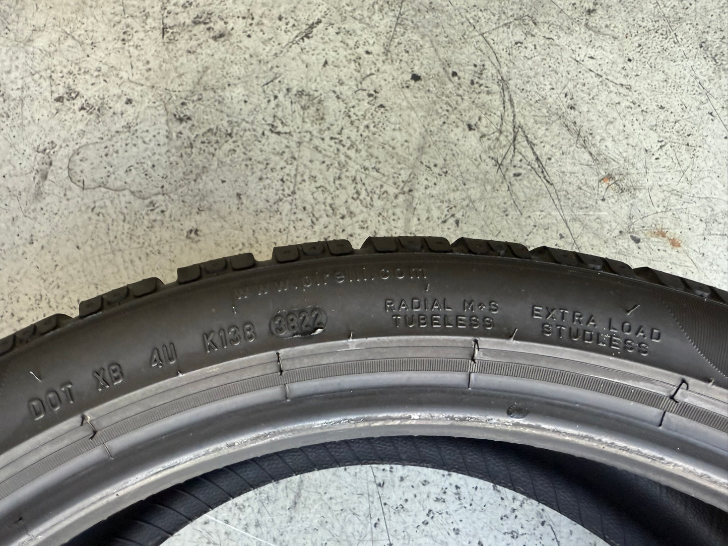 Usato: 1 Gomma 225/40R18 92V XL Pirelli Invernale 90% residui