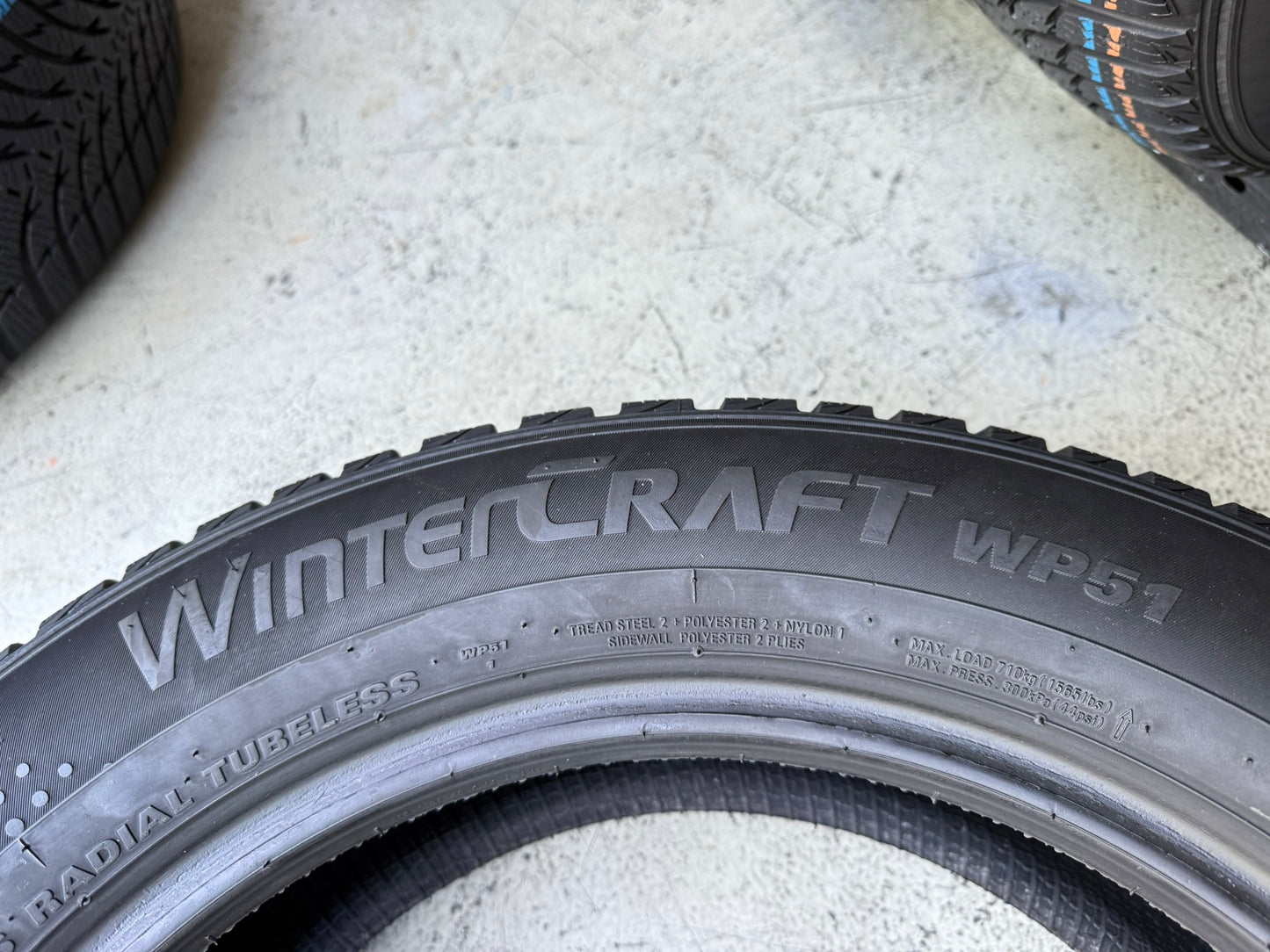 Usato: 4 Gomme 215/60R17 96H Kumho Invernali 90% residui