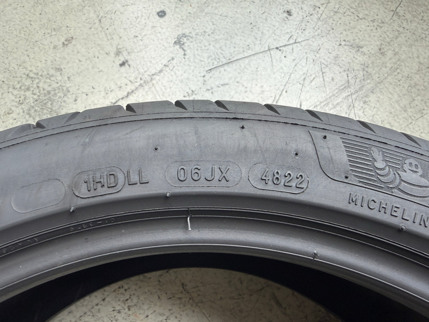 Usato: 4 Pneumatici Michelin Primacy 4 205/45R17 88H XL Estive 80% Residui