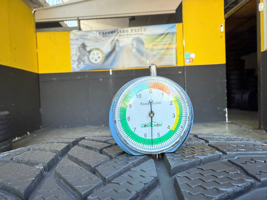 Usato: 4 Gomme 285/40R21 109V XL Bridgestone Invernali 85% residui