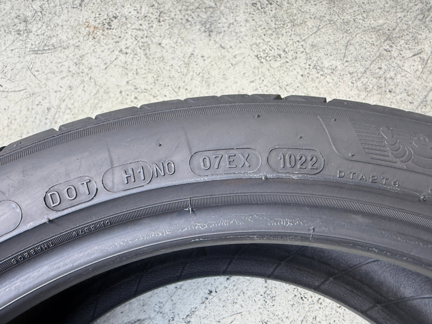 Usato: 2 Pneumatici Michelin Primacy 4 215/45R17 91V XL Estive 85% Residui