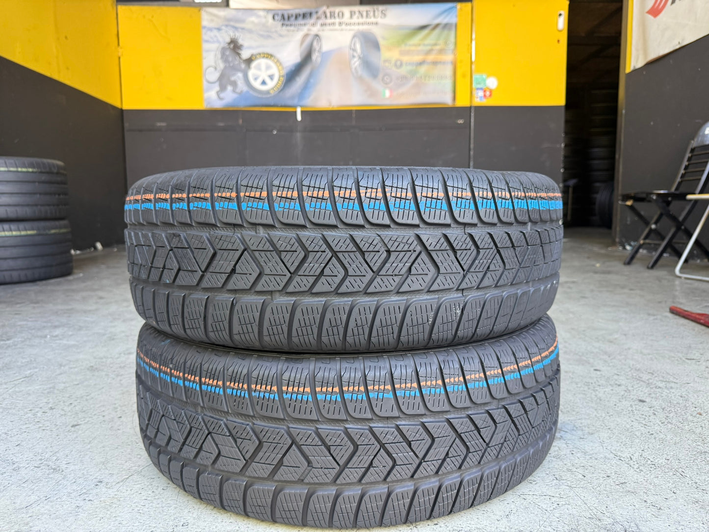 Usato: 2 Gomme 225/60R17 103V XL Pirelli Invernali 85% residui
