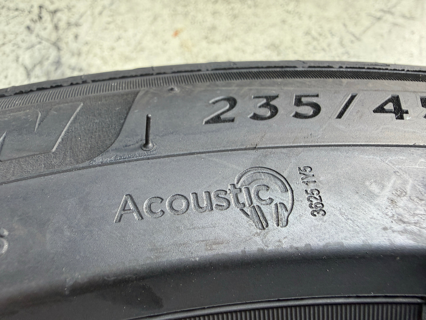 Usato: 4 Pneumatici Michelin e.Primacy Acoustic T2 MFS 235/45R18 98V XL Estive 80% Residui