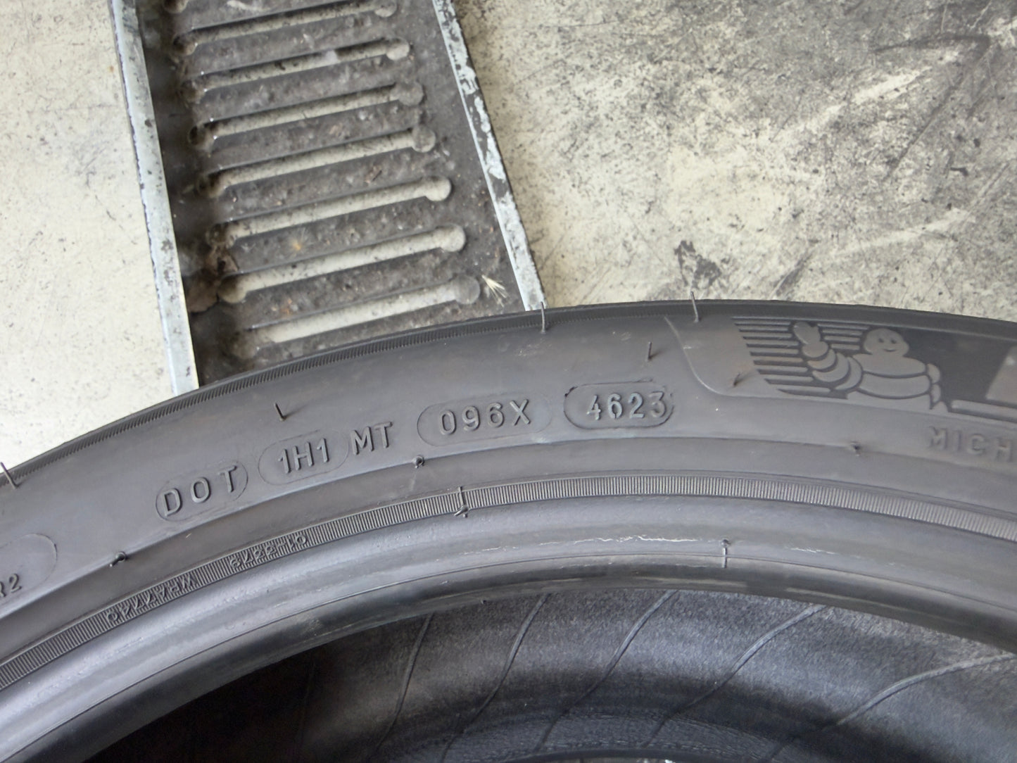 Usato: 4 Pneumatici Michelin Primacy 4 225/45R18 95Y XL Estive 85% Residui