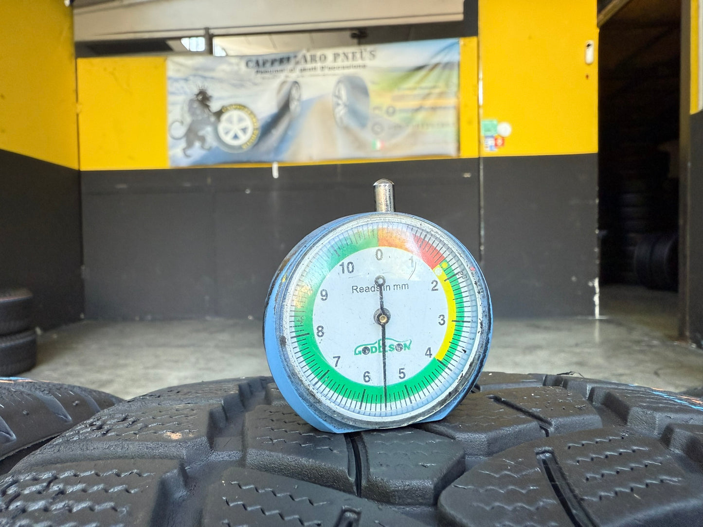Usato: 4 Gomme 225/45R17 91H Firestone Invernali 85-90% residui