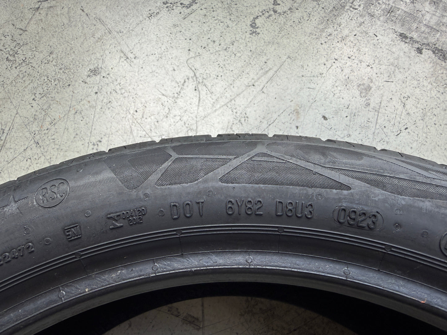 Usato: 4 Pneumatici Continental EcoContact 6 SSR * 225/45R19 96W XL Estive 80% Residui