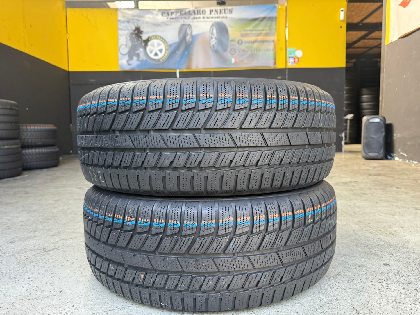 Usato: 2 Gomme 235/55R18 104H XL Toyo Invernali 95% residui