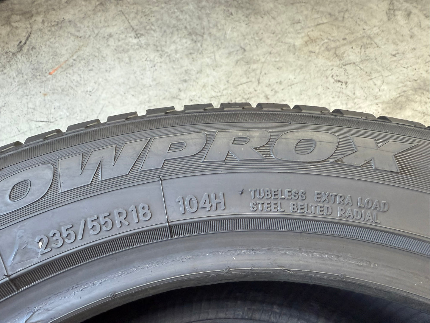 Usato: 2 Gomme 235/55R18 104H XL Toyo Invernali 95% residui