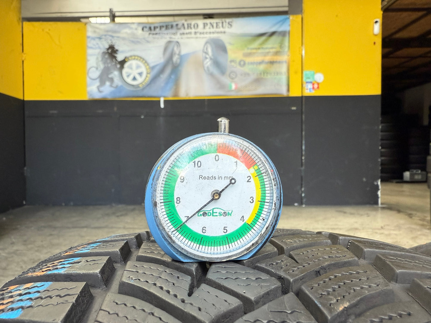 Usato: 4 Gomme 225/50R17 94H Dunlop/Goodyear Invernali 80-90% residui