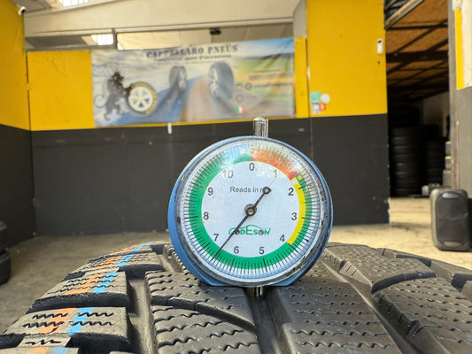 Usato: 2 Gomme 225/60R17 99H Fortuna Invernali 90% residui