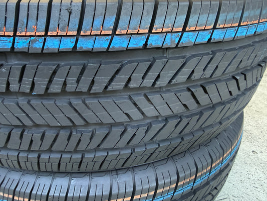 Nuovi/Demo: 2 Pneumatici Bridgestone Dueler H/T 255/70R18 113T Estivi