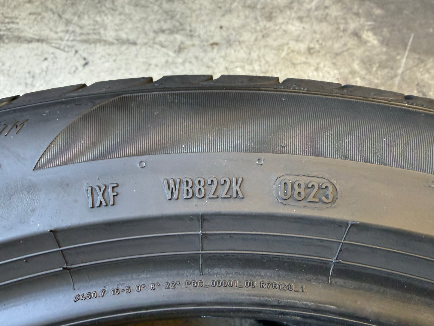 Usato: 2 Pneumatici Pirelli Powergy 235/45R18 98Y XL Estive 90% Residui