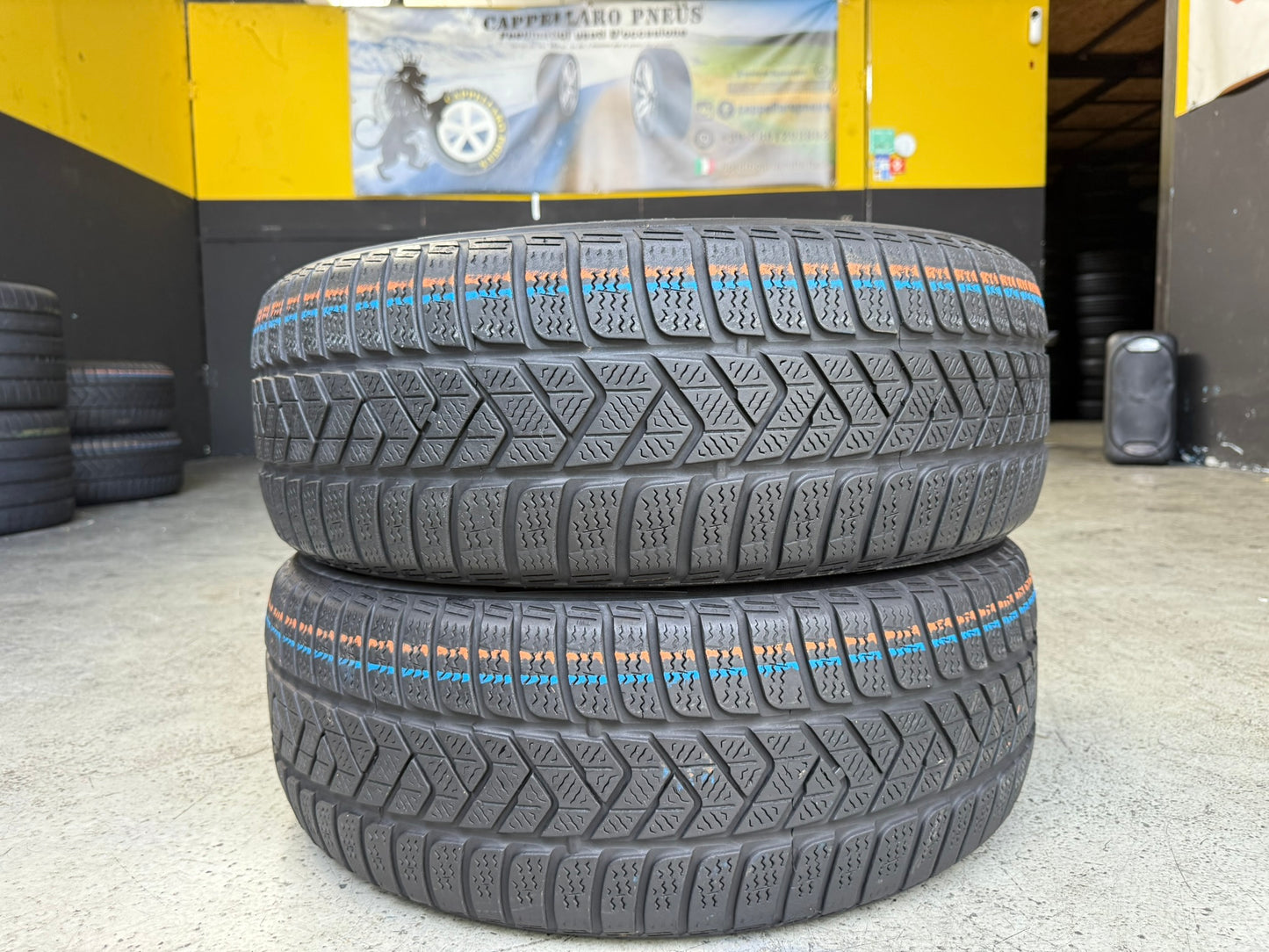 Usato: 2 Gomme 225/55R17 101V XL Pirelli Invernali 80% residui