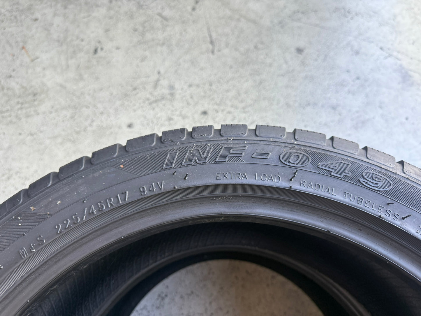 Usato: 2 Gomme 225/45R17 94V XL Infinity Invernali 90% residui
