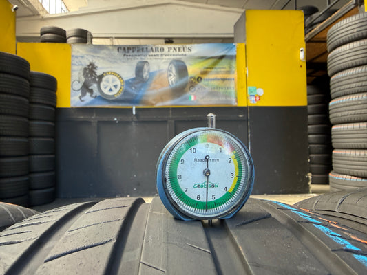 Usato: 4 Pneumatici Nexen N'Fera Sport 235/45R19 95V/W Estivi 75-80% residui