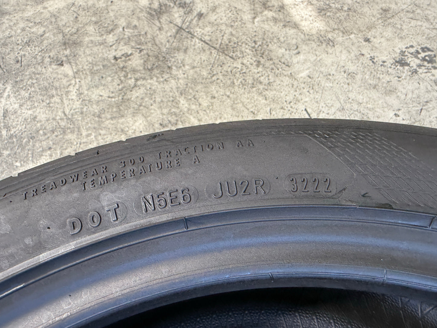 Usato: 2 Pneumatici Goodyear Eagle F1 Asymmetric 5 235/45R19 99H XL Estivi 80% residui