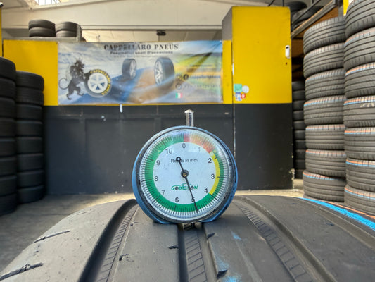 Usato: 2 Pneumatici Goodyear Eagle F1 Asymmetric 5 235/45R19 99H XL Estivi 80% residui
