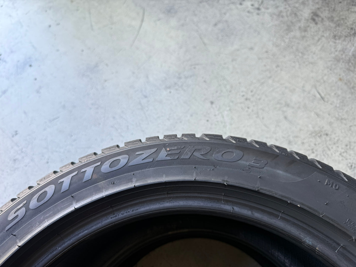 Usato: 2 Gomme 275/40R18 103V XL Pirelli Invernali 90% residui