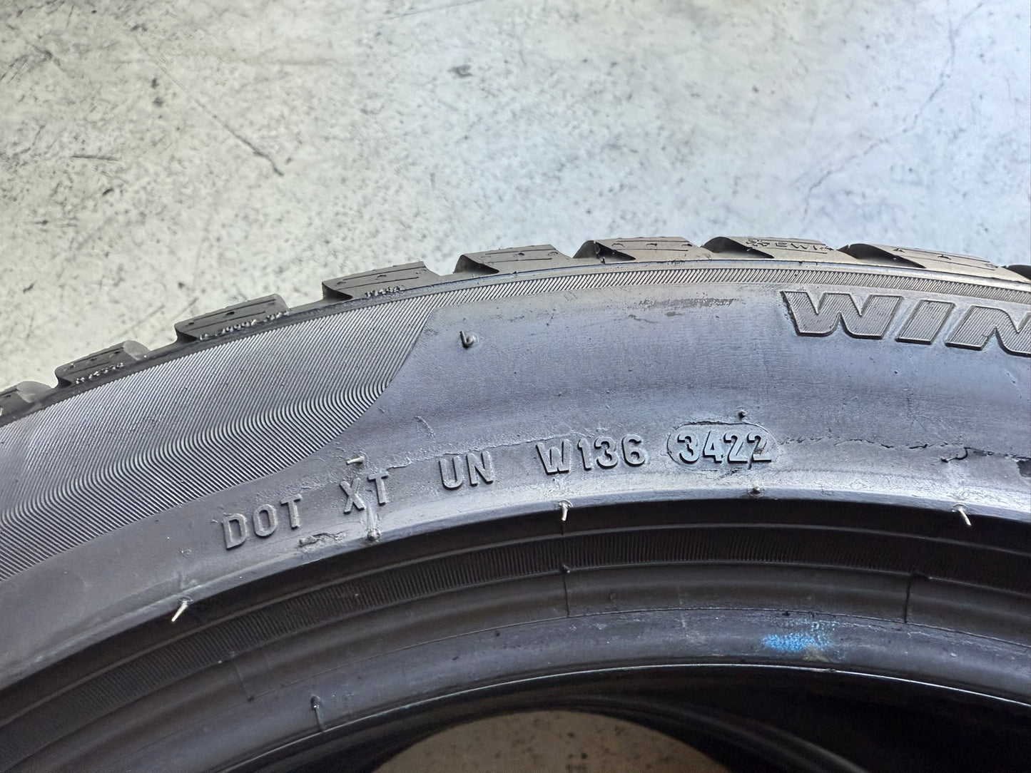 Usato: 2 Gomme 275/40R18 103V XL Pirelli Invernali 90% residui