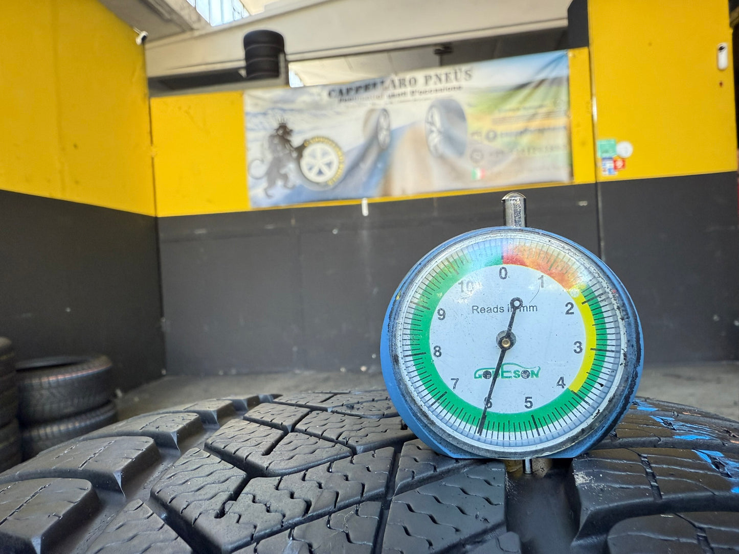 Usato: 2 Gomme 275/40R18 103V XL Pirelli Invernali 90% residui