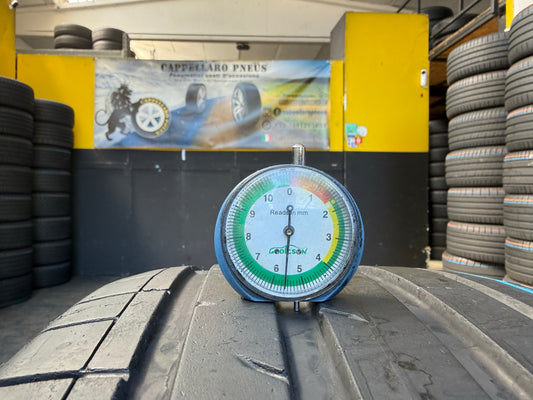 Usato: 2 Pneumatici Hankook Ventus S1 Evo3 EV K127E T2 Tesla Sound Absorber 255/45R19 104W XL Estivi 85% residui DOT 2025