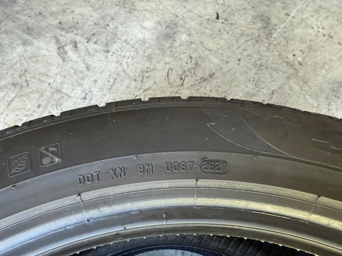 Usato: 2 Gomme 275/45R21 110V Pirelli Invernale 85% residui