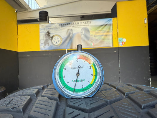 Usato: 2 Gomme 275/45R21 110V Pirelli Invernale 85% residui