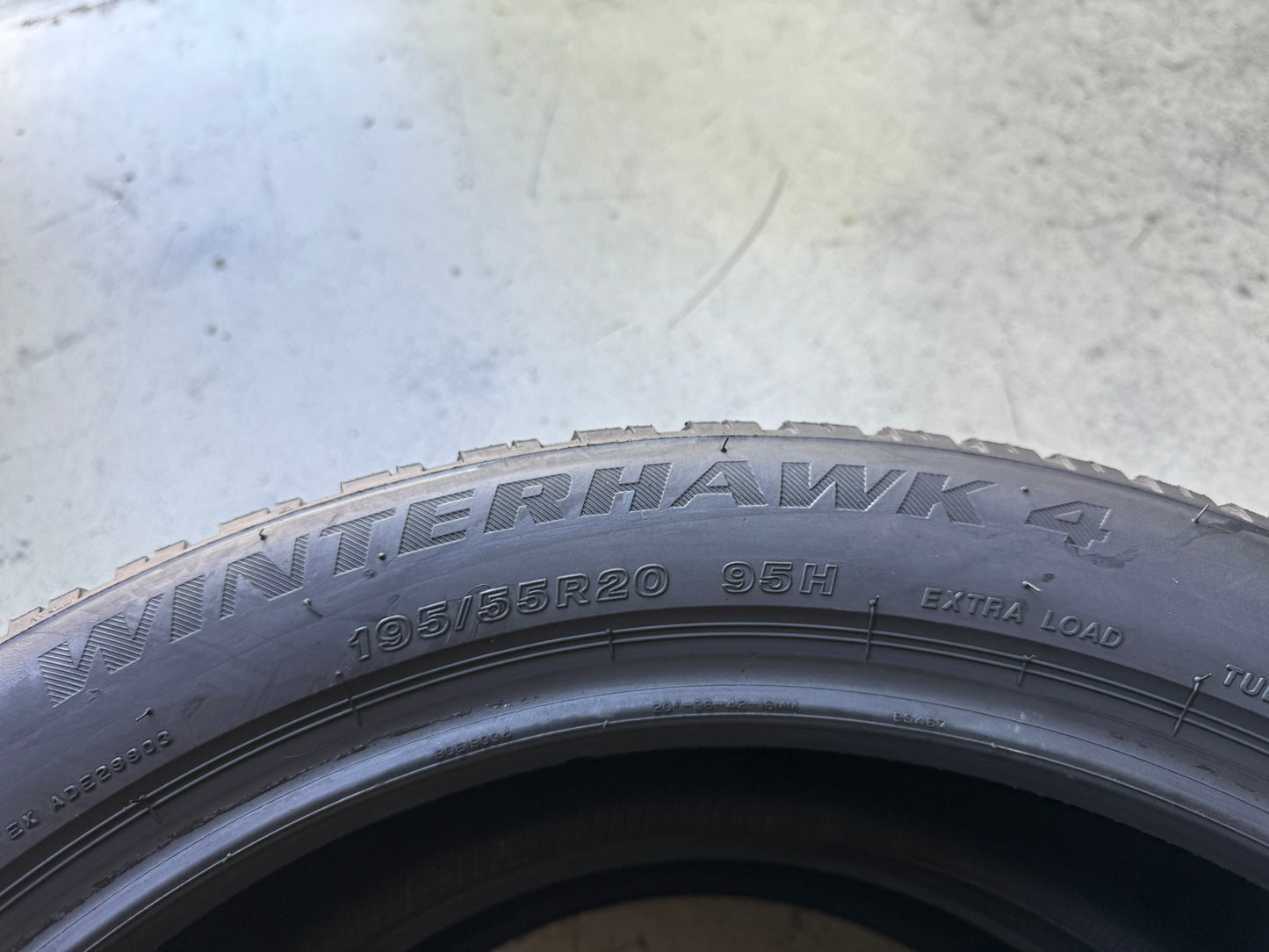 Usato: 2 Gomme 195/55R20 95H XL Firestone Invernale 90% residui