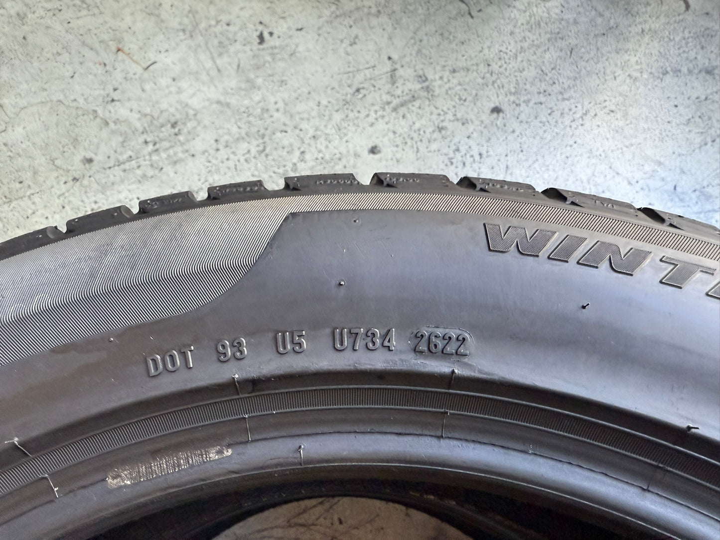 Usato: 2 Gomme 225/55R18 98H Pirelli Invernale 80% residui