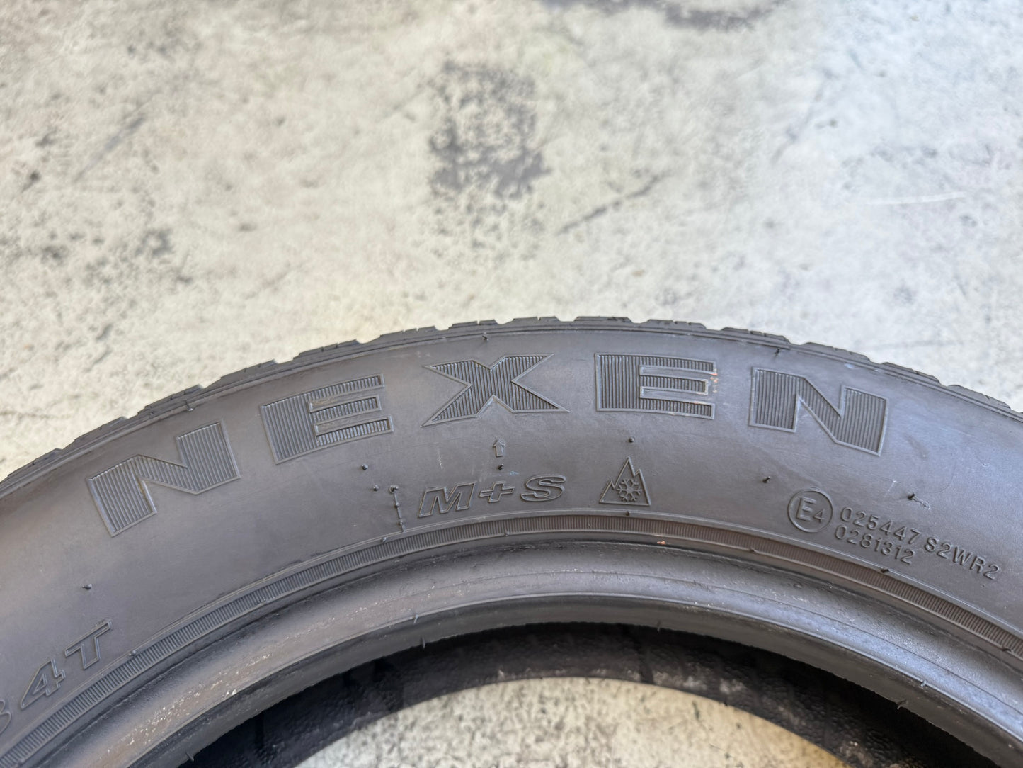 Usato: 4 Gomme 175/65R15 84T Nexen Invernale 95% residui