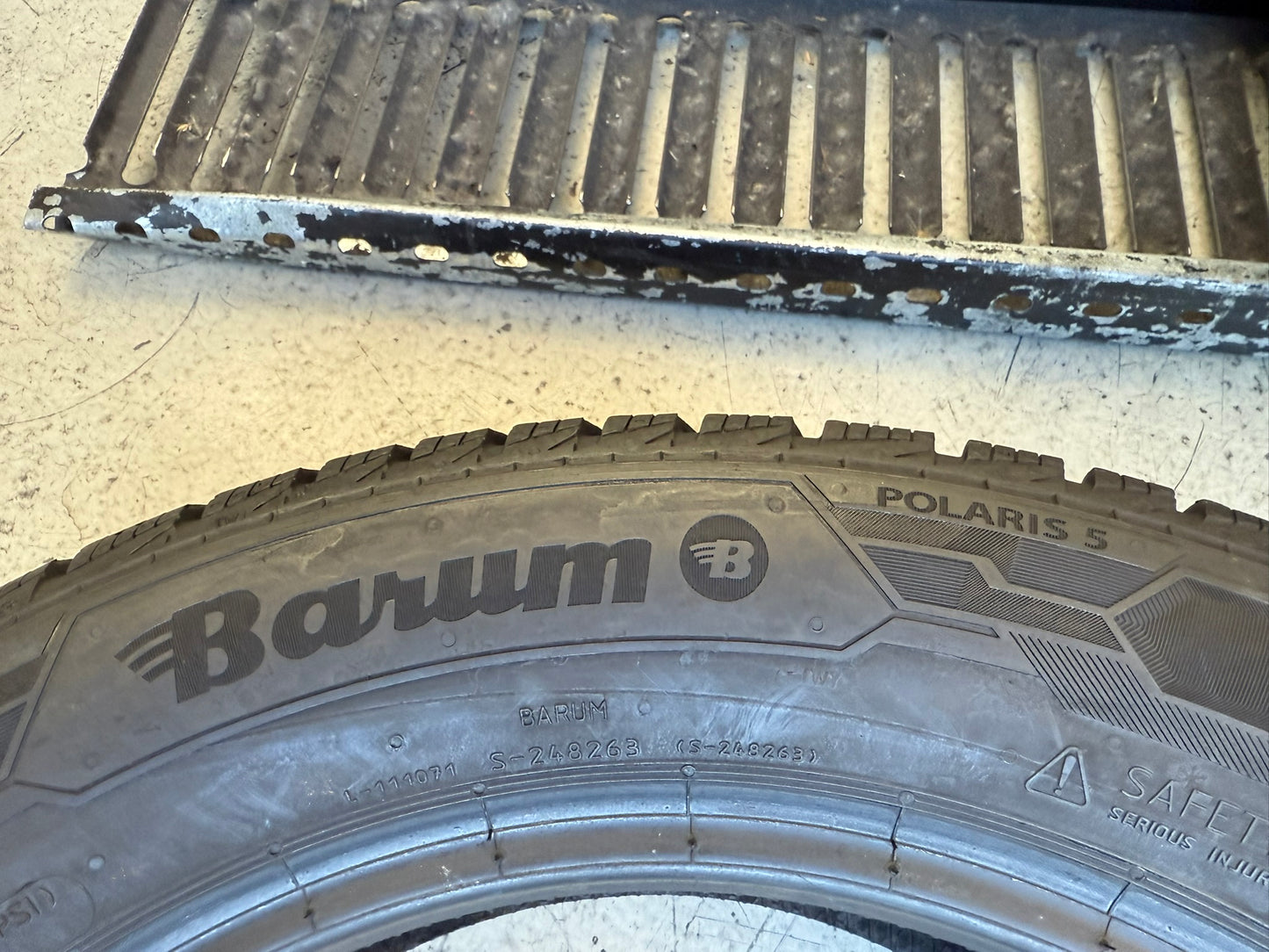 Usato: 4 Gomme 205/55R16 91H Barum Invernale 95% residui