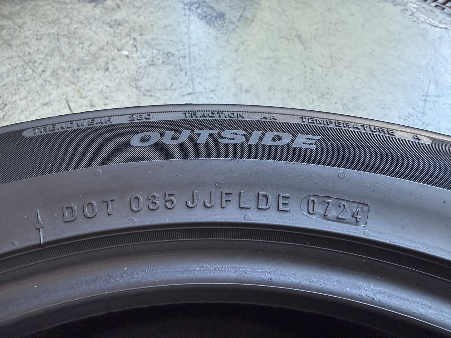 Usato: 2 Pneumatici Nexen N'Fera Sport SU2 235/50R20 104Y XL Estivi 90% residui