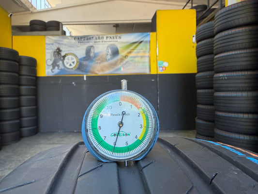 Usato: 2 Pneumatici Nexen N'Fera Sport SU2 235/50R20 104Y XL Estivi 90% residui