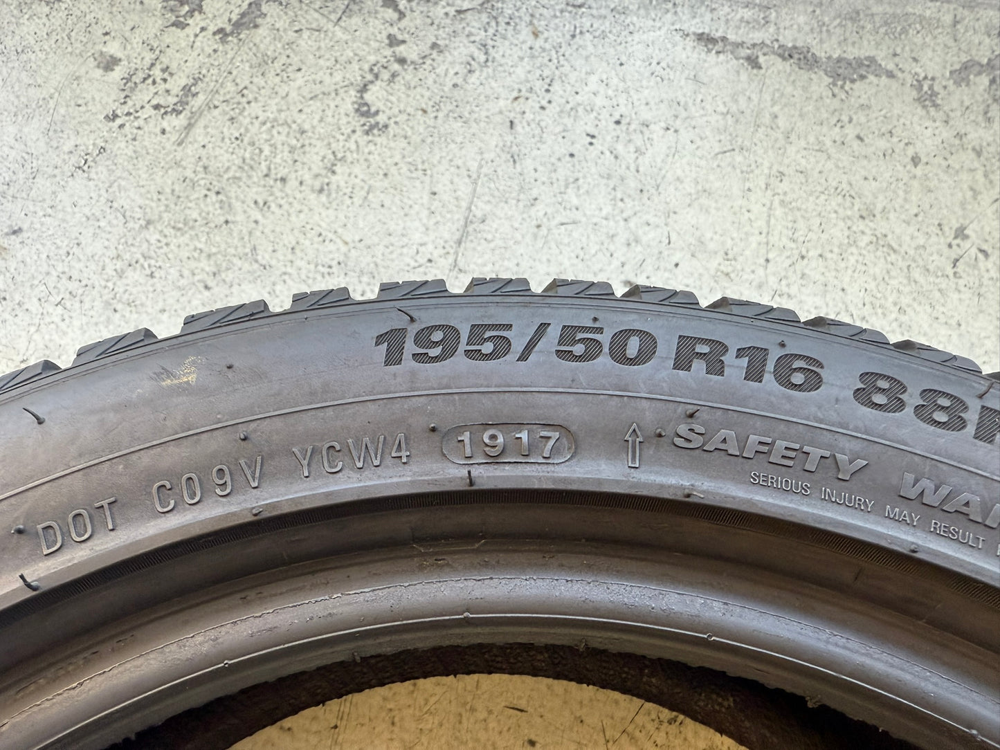 Usato: 4 Gomme 195/50R16 88H XL Kumho Invernale 85% residui