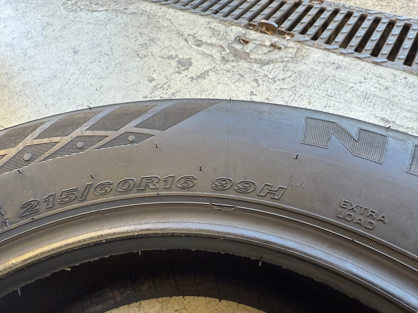 Usato: 4 Gomme 215/60R16 99H XL Nexen Invernale 99% residui