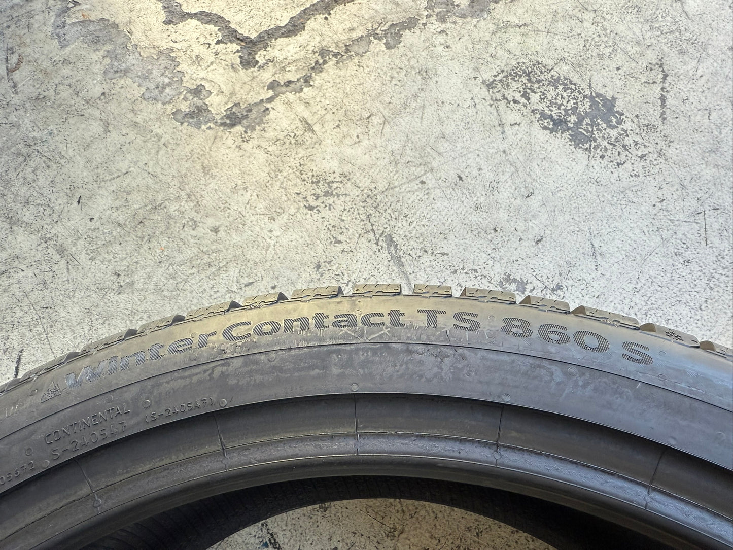 Usato: 4 Gomme 275/35R21 103W XL + 245/40R21 100V XL Continental Invernale 85% residui